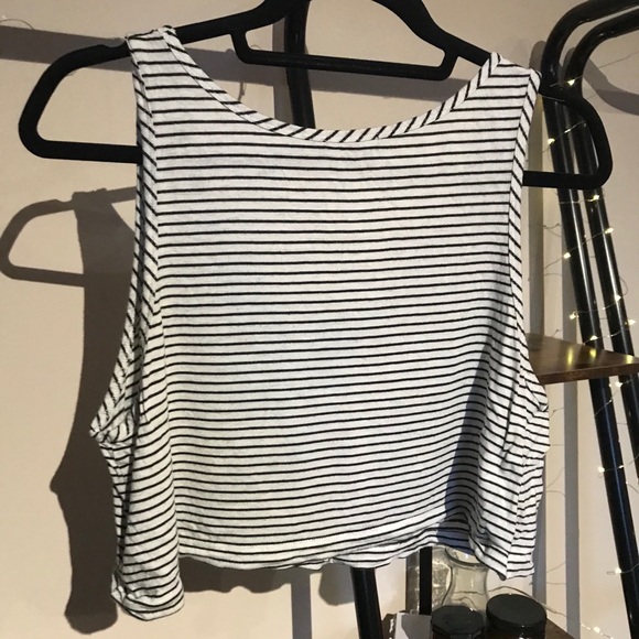 Talula Striped Crop Top - Picture 3 of 4